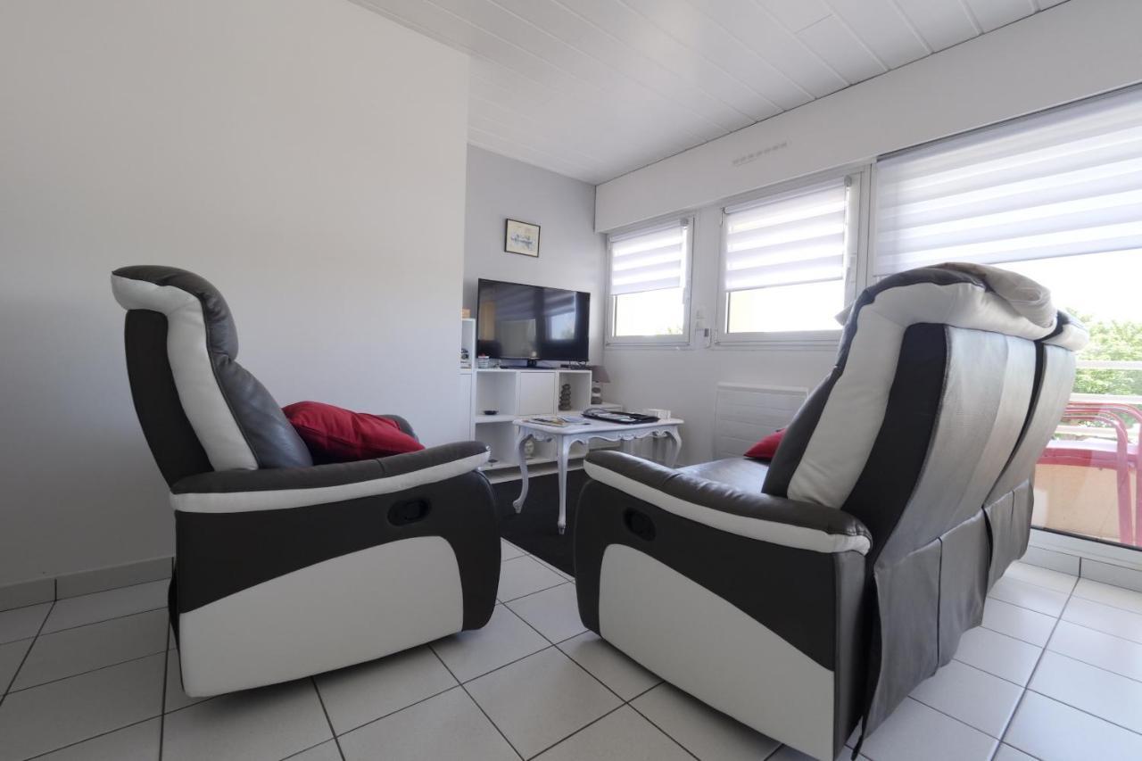 Un appartement sur la marina de St-Gilles Saint Gilles Croix de vie Buitenkant foto