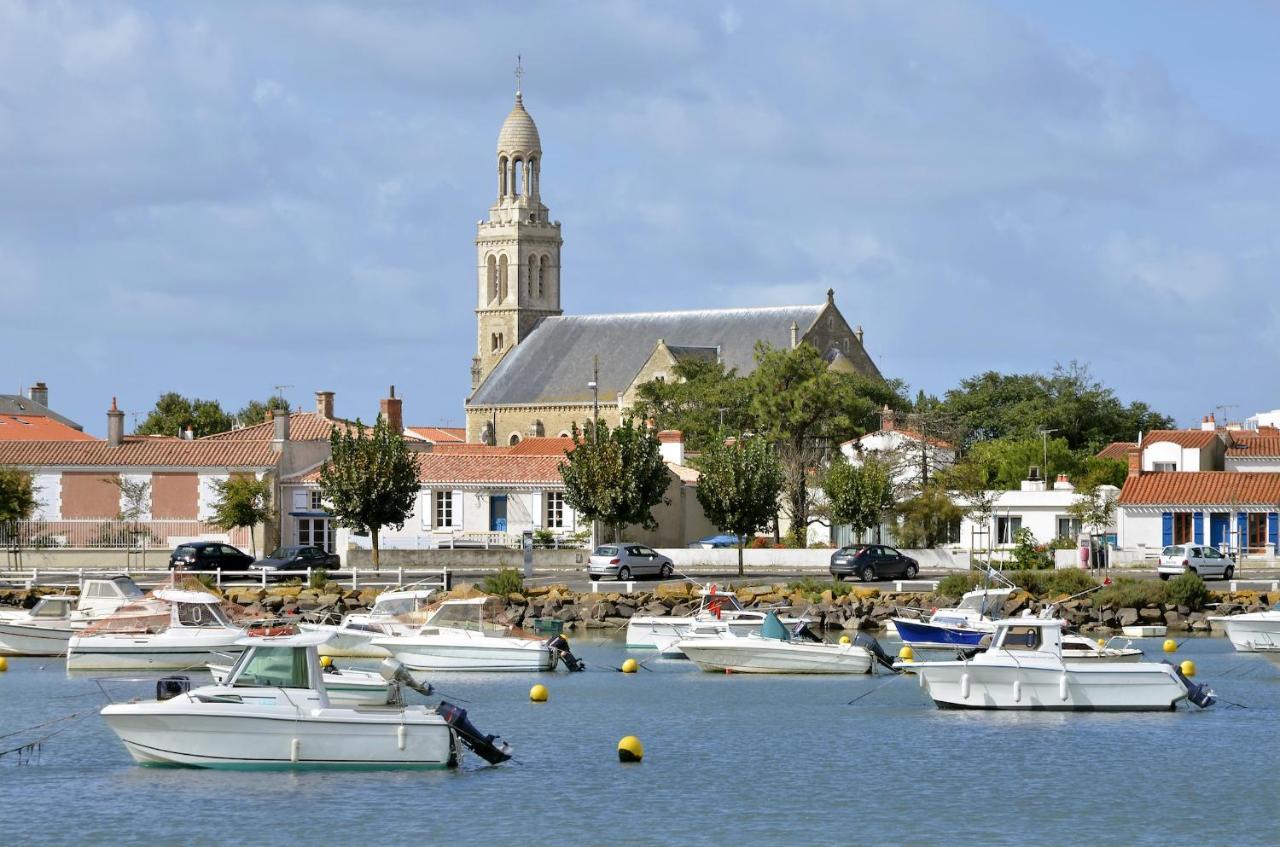 Un appartement sur la marina de St-Gilles Saint Gilles Croix de vie Buitenkant foto
