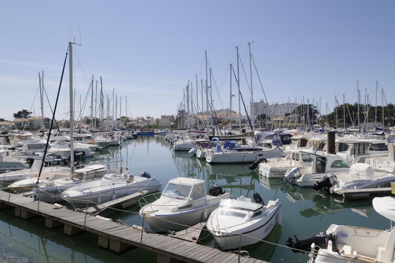 Un appartement sur la marina de St-Gilles Saint Gilles Croix de vie Buitenkant foto